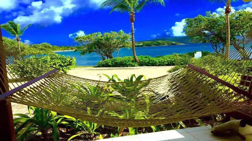 Sapphire Beach, St. Thomas — Couples